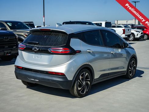 Used 2023 Chevrolet Bolt LT w/ Infotainment Package FWD image 6