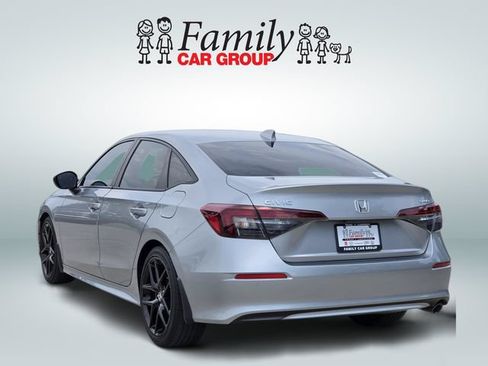 Used 2025 Honda Civic Sport image 3