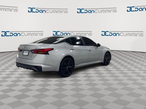 Used 2019 Nissan Altima 2.5 SR w/ SR Premium Package AWD/4WD image 8