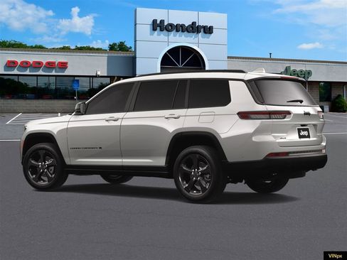 New 2025 Jeep Grand Cherokee L Limited w/ Black Appearance Package image 4