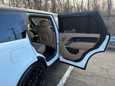 New 2026 Land Rover Range Rover Long Wheelbase SE image 16