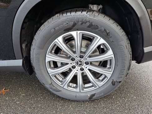 Used 2026 Mercedes-Benz GLC 300 4MATIC image 5