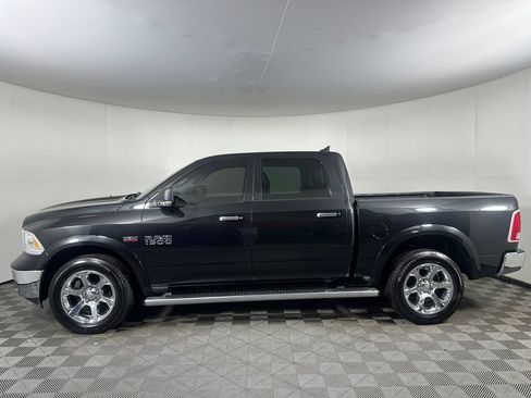 Used 2016 RAM 1500 Laramie w/ Convenience Group AWD/4WD image 2