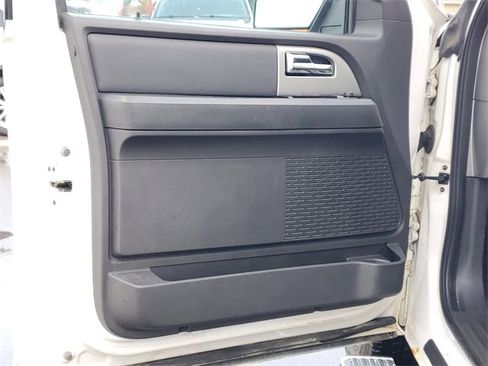 Used 2014 Ford Expedition Limited w/ Equipment Group 301A image 10