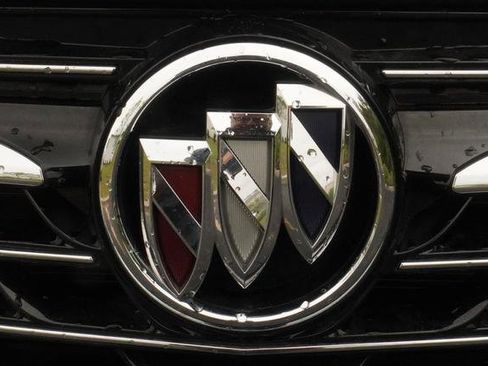 Used 2023 Buick Envision Preferred FWD image 40