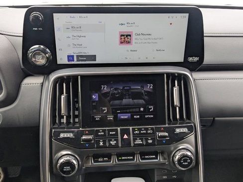 New 2025 Lexus LX 600 4WD w/ Luxury Package image 16