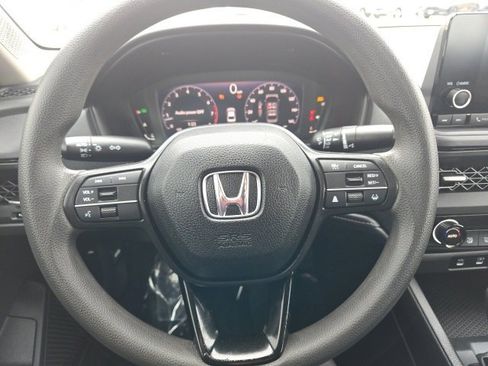 Used 2023 Honda Accord EX image 12