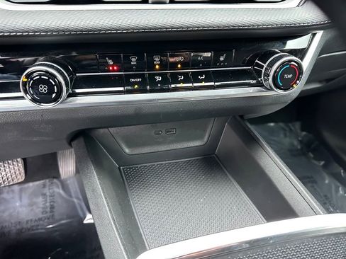 Used 2025 Chevrolet Equinox LT image 18