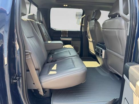 Used 2018 Ford F150 Lariat w/ Equipment Group 502A Luxury AWD/4WD image 17