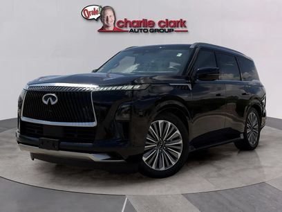 Used 2025 INFINITI QX80 Sensory