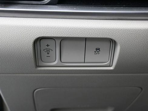 Used 2024 Kia Sorento S w/ Panoramic Sunroof Package FWD image 16