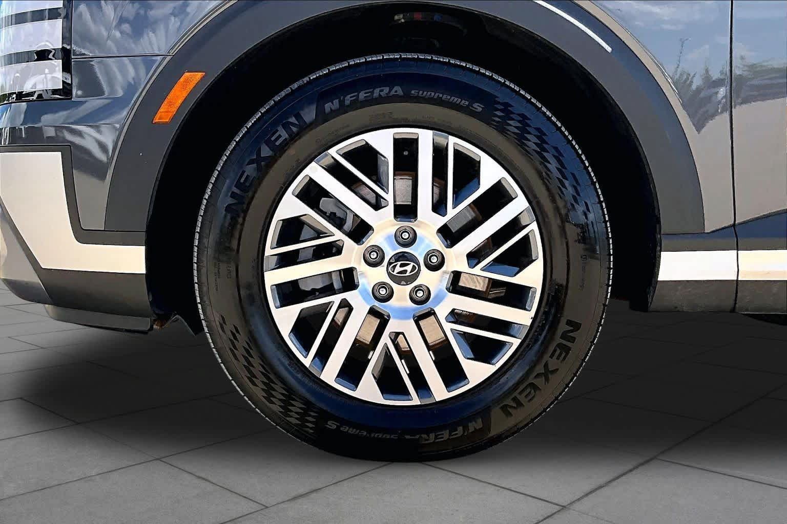 Used 2026 Hyundai Palisade SEL FWD image 11