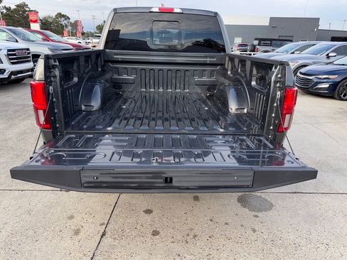 Used 2018 Ford F150 Platinum w/ Equipment Group 701A Luxury image 27