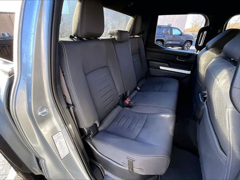 Certified 2024 Toyota Tacoma TRD Off-Road image 18