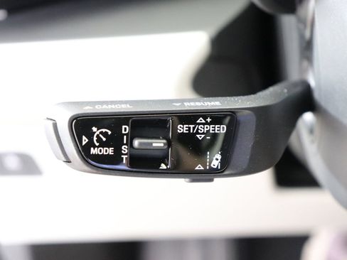 Used 2024 Porsche Macan 4 Electric image 34