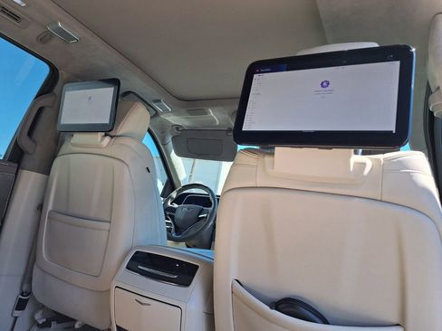 Certified 2023 Cadillac Escalade Premium Luxury Platinum w/ LPO, Radiant Package image 33