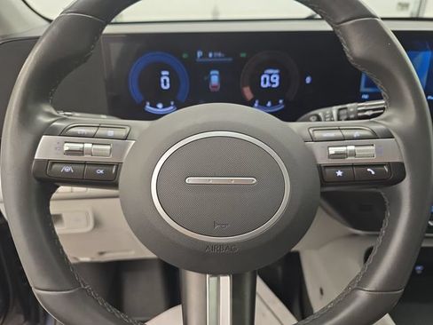 Used 2025 Hyundai Kona SEL AWD/4WD image 29