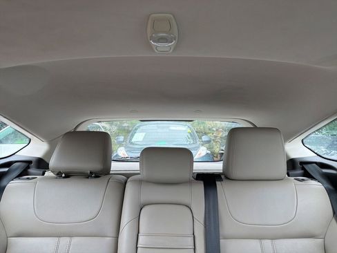 Used 2012 Ford Focus SEL FWD image 26
