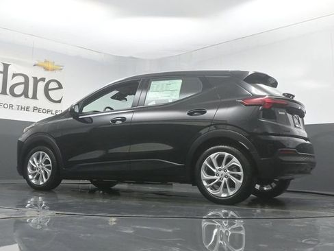 New 2027 Chevrolet Bolt LT w/ Comfort Package FWD image 33