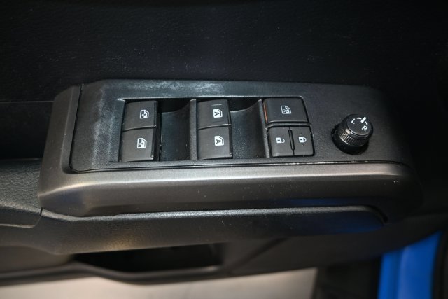 Used 2021 Toyota Tacoma TRD Off-Road AWD/4WD image 13