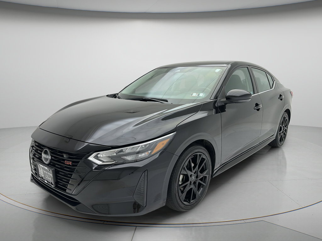 Used 2025 Nissan Sentra SR w/ Midnight Edition FWD image 3