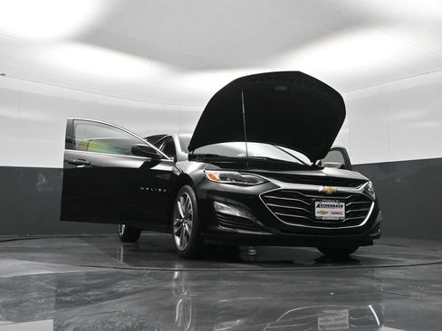 Used 2023 Chevrolet Malibu LT image 38