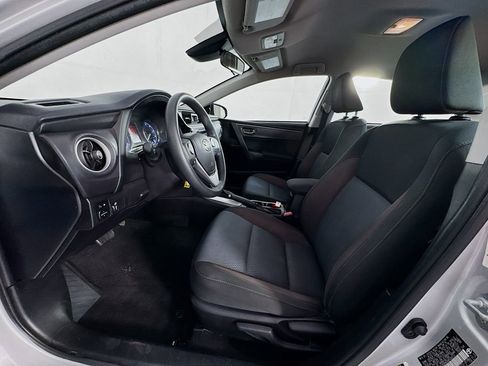 Used 2017 Toyota Corolla LE image 15