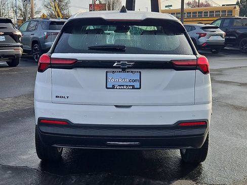 New 2027 Chevrolet Bolt LT w/ Comfort Package FWD image 5