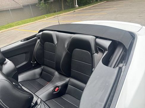 Used 2018 Ford Mustang Premium RWD image 14