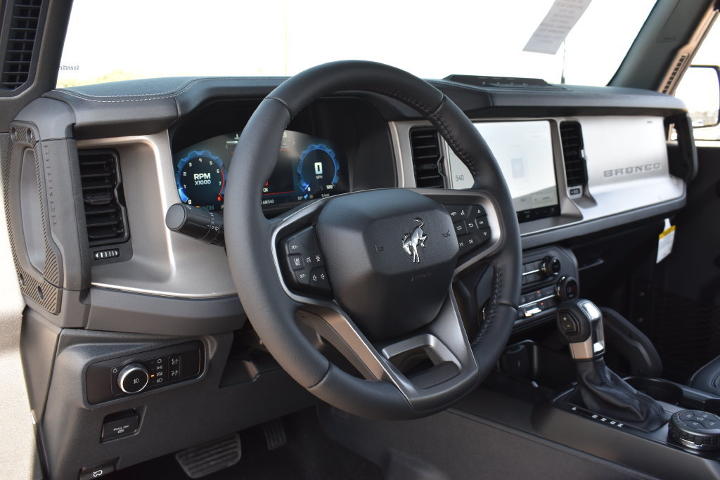 New 2026 Ford Bronco Outer Banks w/ Sasquatch Package AWD/4WD image 24