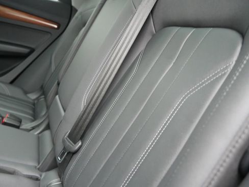 Certified 2023 Audi Q5 2.0T Premium w/ Convenience Package image 24