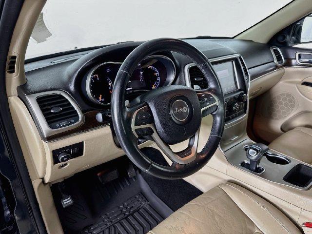Used 2014 Jeep Grand Cherokee Limited w/ Trailer Tow Group IV RWD image 12