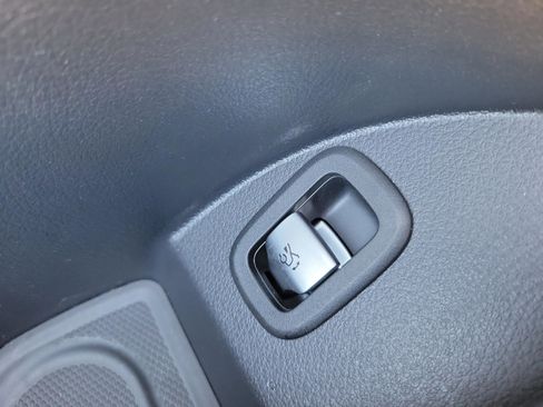 Certified 2026 Mercedes-Benz GLC 300 image 25