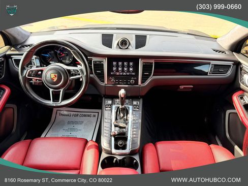 Used 2018 Porsche Macan Turbo w/ Premium Package Plus AWD/4WD image 17