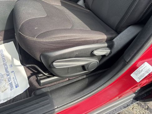 Used 2016 Jeep Cherokee Latitude image 23