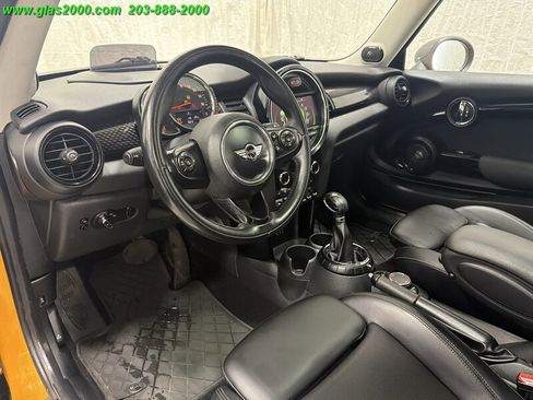 Used 2016 MINI Cooper S image 3