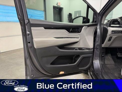 Used 2022 Honda Odyssey Elite image 25