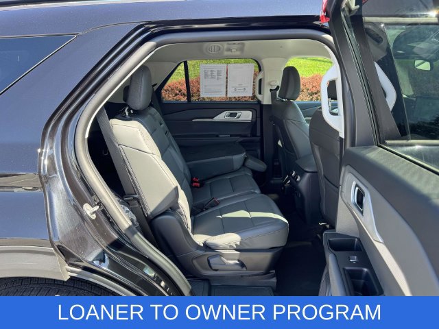 Used 2026 Ford Explorer Active w/ Active Comfort Package AWD/4WD image 12