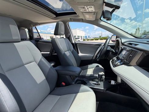 Used 2015 Toyota RAV4 Limited AWD/4WD image 11