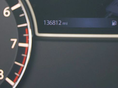 Used 2017 Nissan Pathfinder S FWD image 41