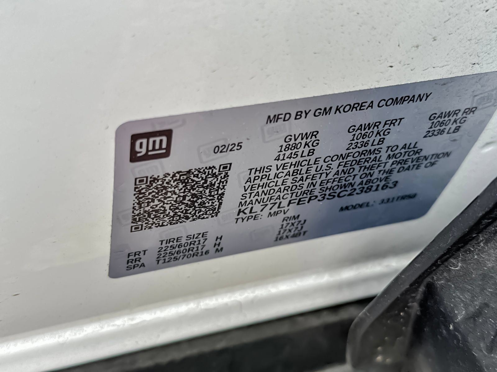 Used 2025 Chevrolet Trax LS FWD image 26