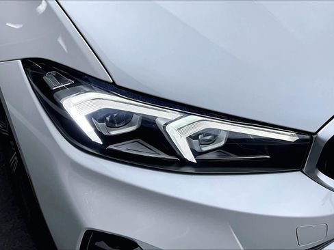 Certified 2024 BMW 330i Sedan w/ Premium Package image 26