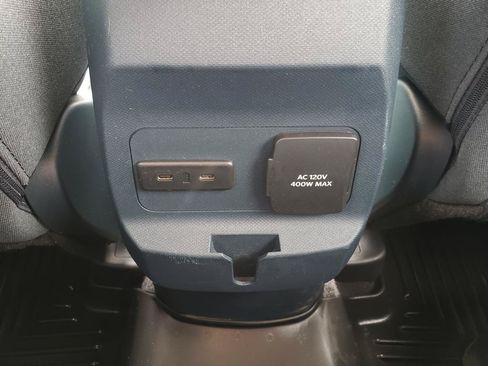 Used 2025 Ford Maverick XLT w/ XLT Luxury Package AWD/4WD image 16