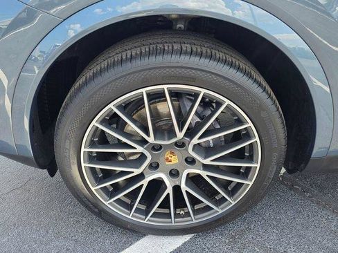 Used 2019 Porsche Cayenne AWD/4WD image 9
