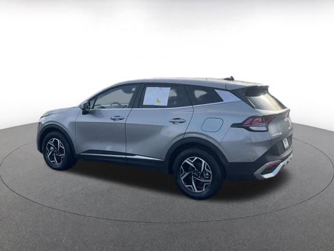 Used 2025 Kia Sportage LX image 10
