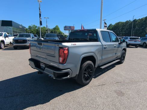 Used 2024 GMC Sierra 1500 Elevation w/ X31 Off-Road Package AWD/4WD image 9
