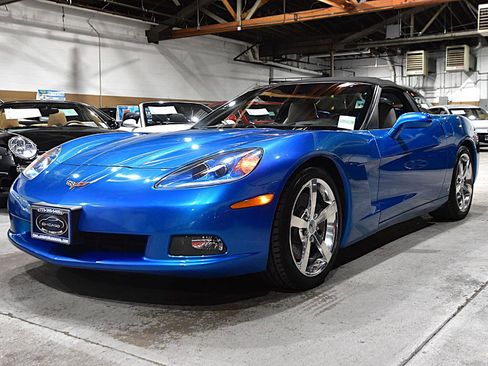 Used 2008 Chevrolet Corvette Convertible w/ Preferred Equipment Group RWD image 4