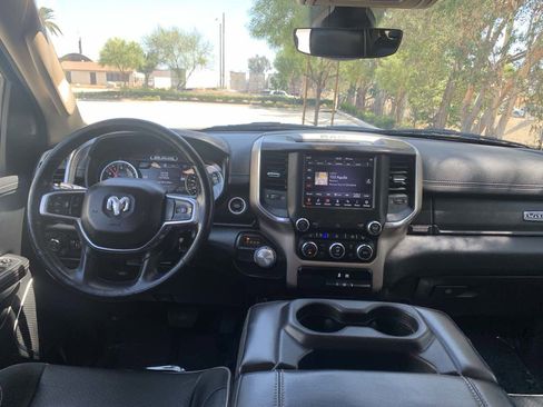 Used 2019 RAM 1500 Laramie image 32