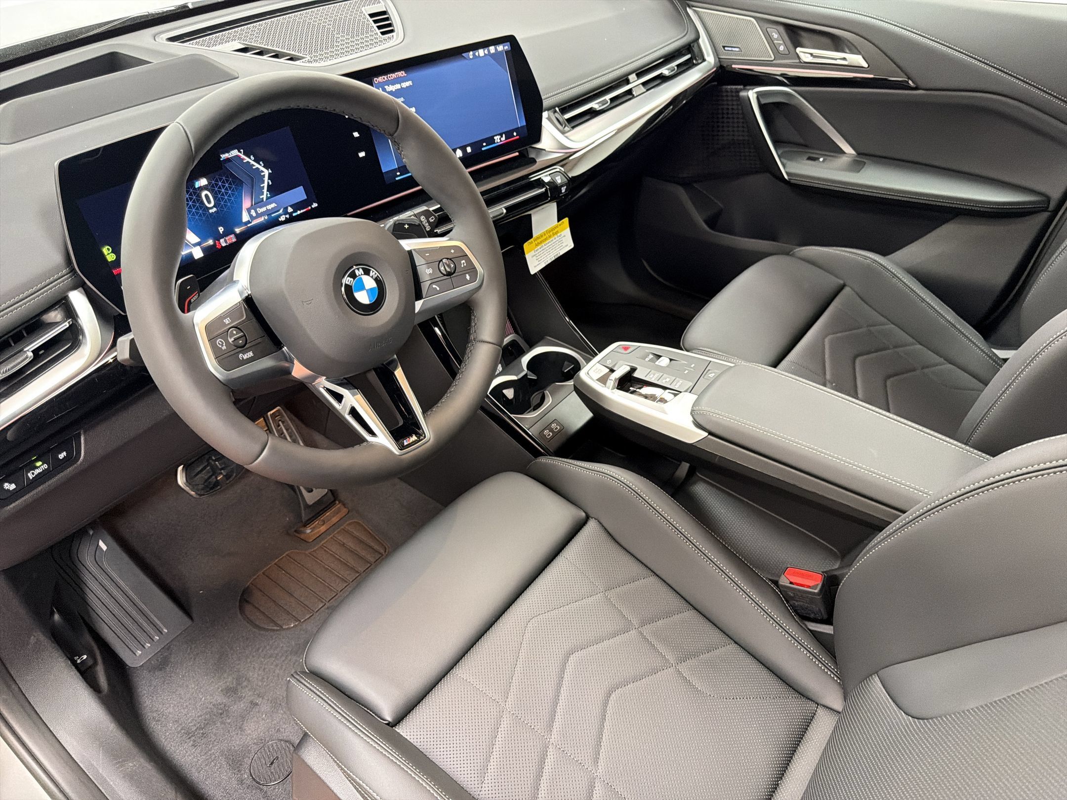 Used 2026 BMW X1 xDrive28i w/ Technology Package AWD/4WD image 4
