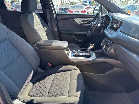 Used 2020 Chevrolet Blazer LT image 28
